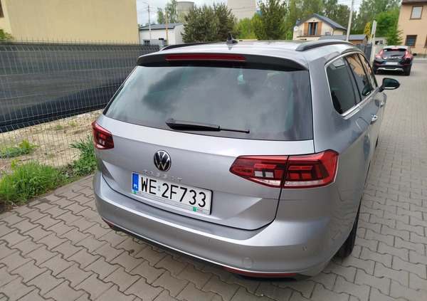 Volkswagen Passat cena 69900 przebieg: 160000, rok produkcji 2020 z Będzin małe 562